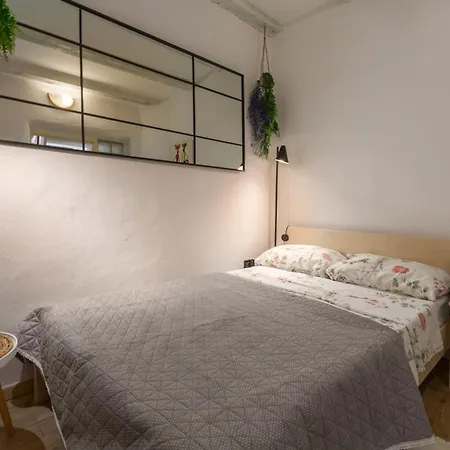 Apartament Bianco&rosa