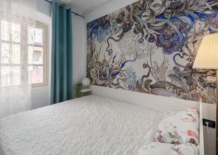 Apartment Bianco&rosa *