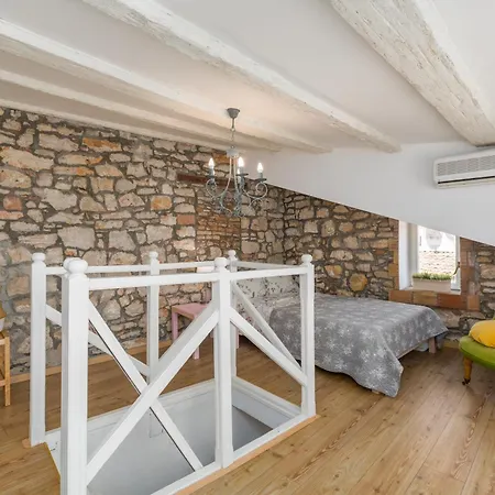 Apartment Bianco&rosa